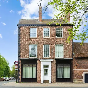  Apartment Bootham Court Grade Ii Duplex With Free Parking & Wi-fi - Sleeps 2-6 People